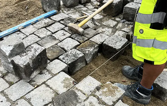 Menner Tiefbau Pflasterarbeiten