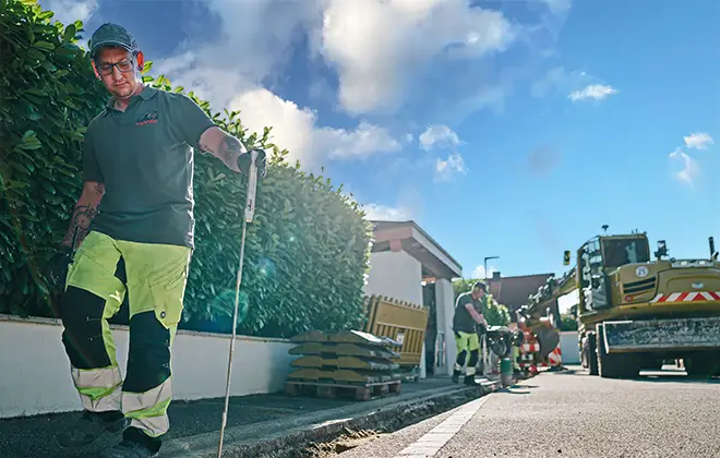 Strassenbauarbeiten Menner Tiefbau